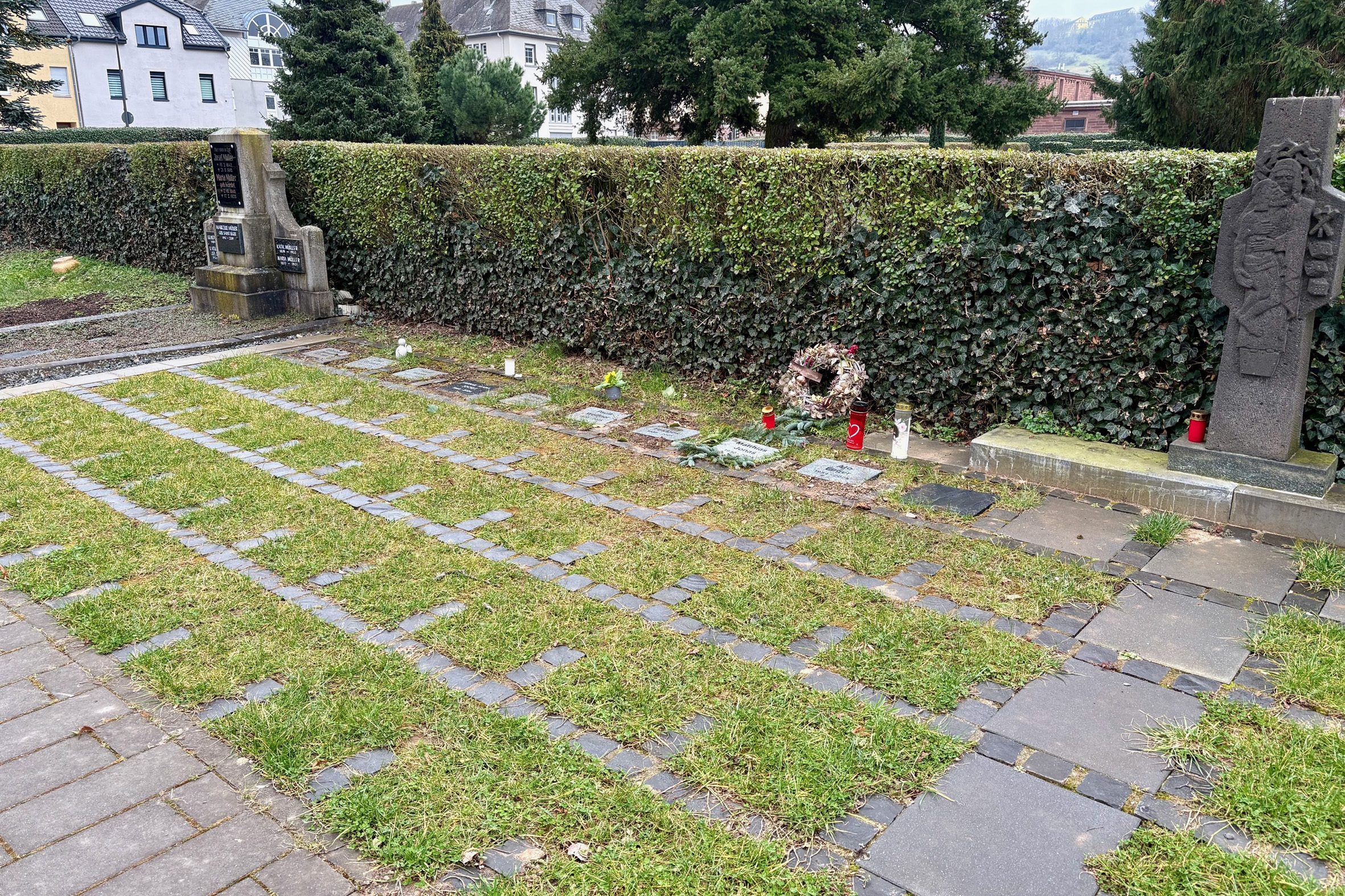 Urnenrasenreihengrab St. Paulin
